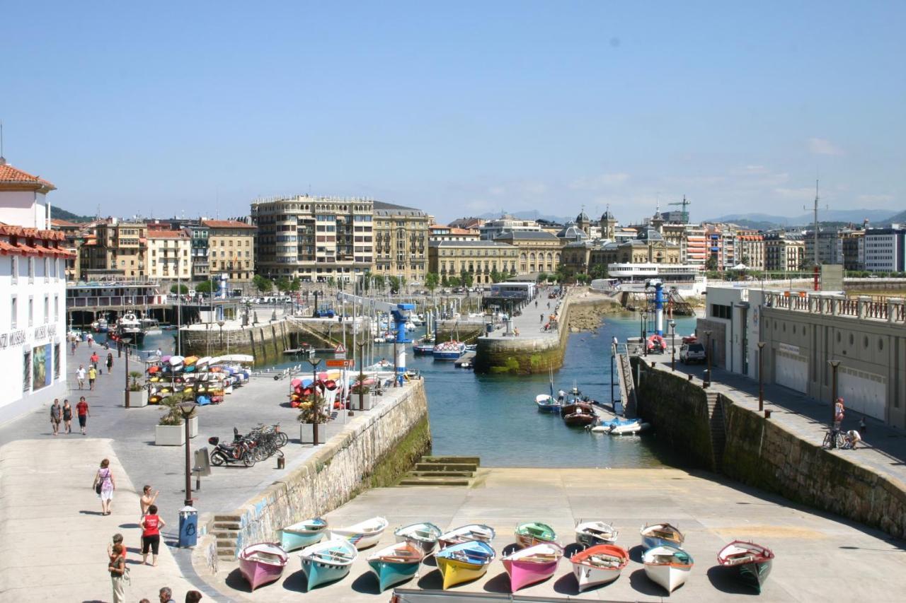 Pension Regil Hotel San Sebastian Exterior photo