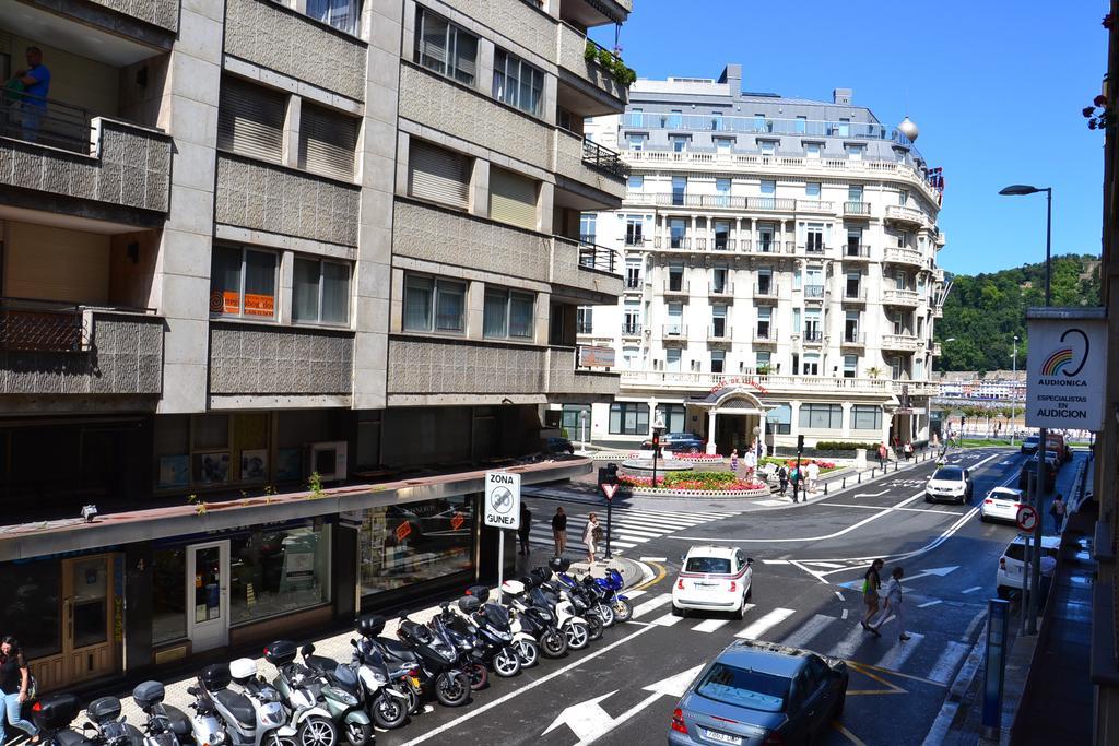 Pension Regil Hotel San Sebastian Exterior photo